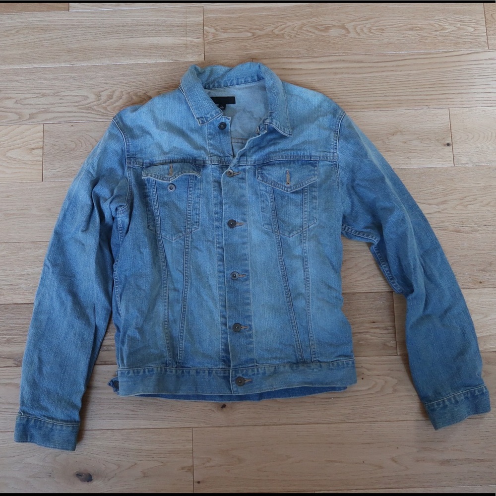 Uniqlo Men’s Denim Jacket size large